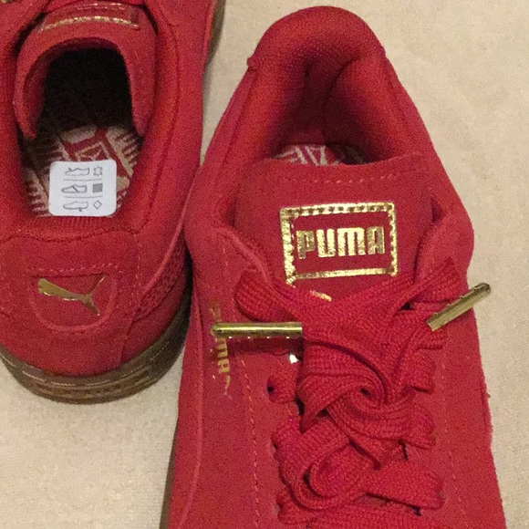 Puma Shoes - Puma Suede 💞 NEW💞